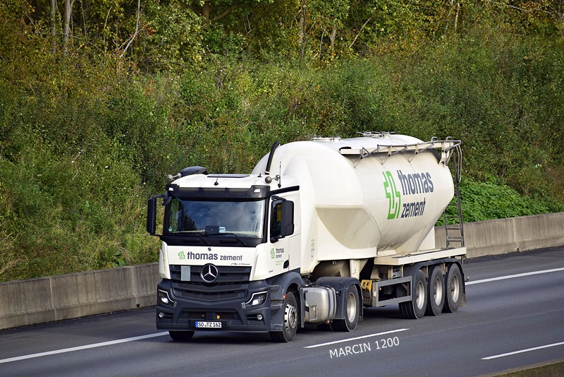 _DSC7986-crop-Thomas Praefab Zement-Mercedes-Benz Actros MP5.JPG