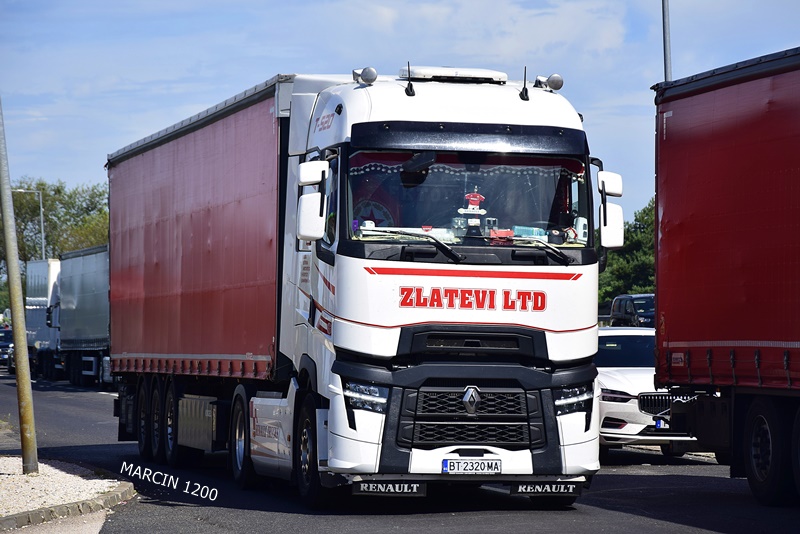 _DSC5243-crop-Zlatevi LTD-Renault T Range EVO.JPG