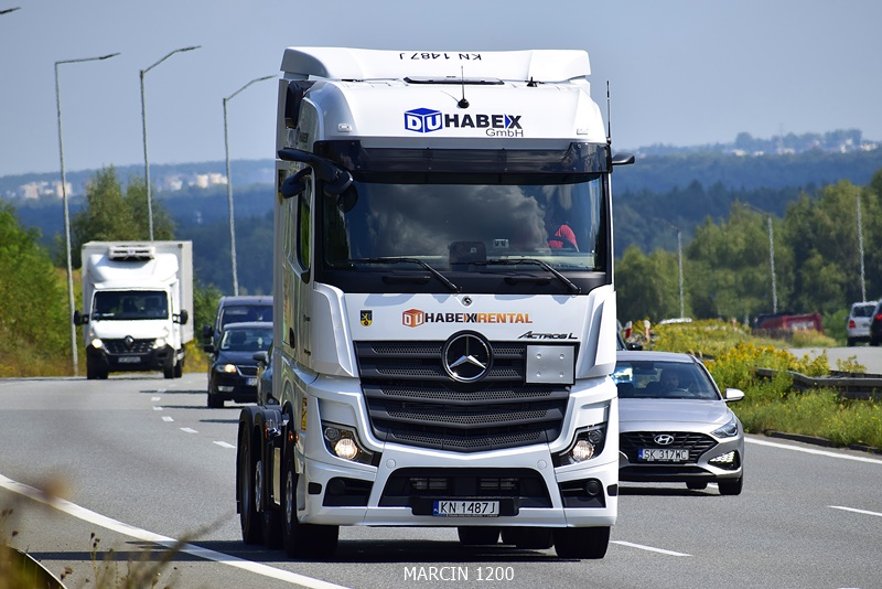 _DSC6360-crop-DUHABEX-Mercedes-Benz ActrosL MP5.JPG