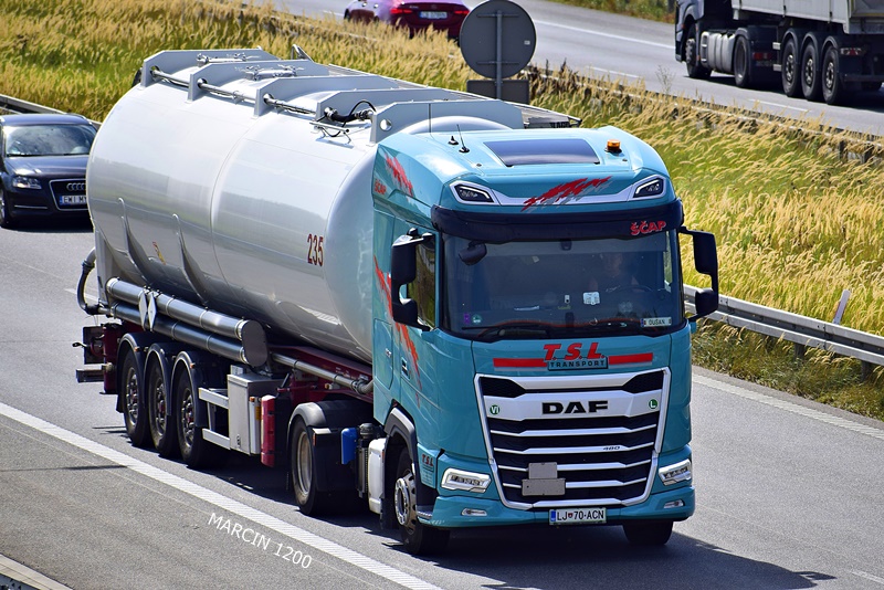 _DSC6624-crop-TSL-DAF XG.JPG