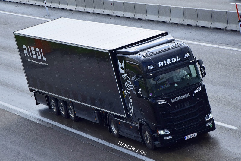 _DSC2810-crop-RIEDL-SCANIA S.JPG