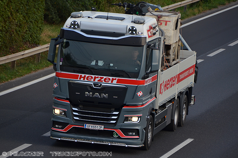 MAN TGX_Herzer_1332.JPG
