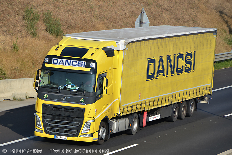 Volvo FH3_Dancsi_1124.JPG