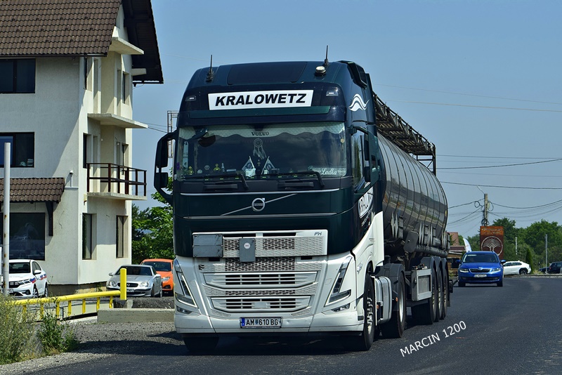 _DSC5448-crop-Kralowetz-VOLVO FH V.JPG