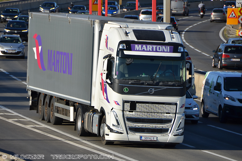 Volvo FH5_Martoni_0915.JPG