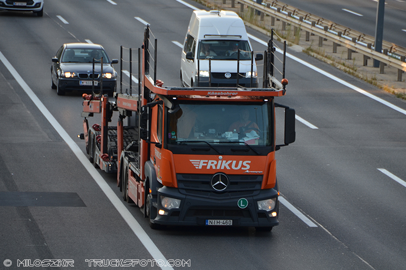 Mercedes Benz MP4_Frikus_1530.JPG