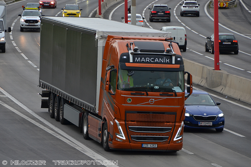 Volvo FH5_Marcaník_0983.JPG