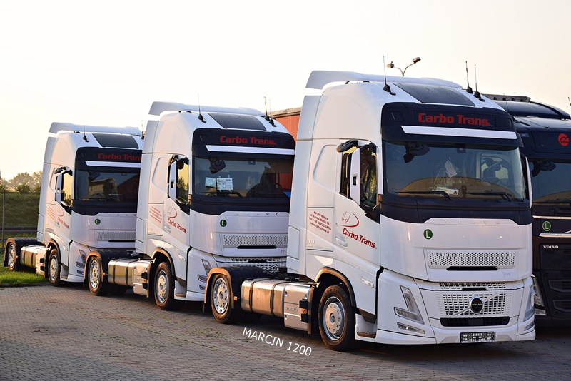 _DSC7015-crop-CARBO TRANS-VOLVO AERO.JPG