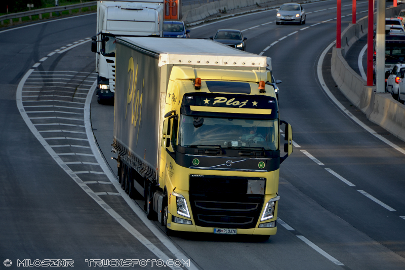 Volvo FH3_Ploj_3087.JPG