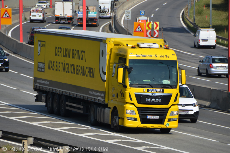 Man TGX_Hofmann & Neffe_1873.JPG