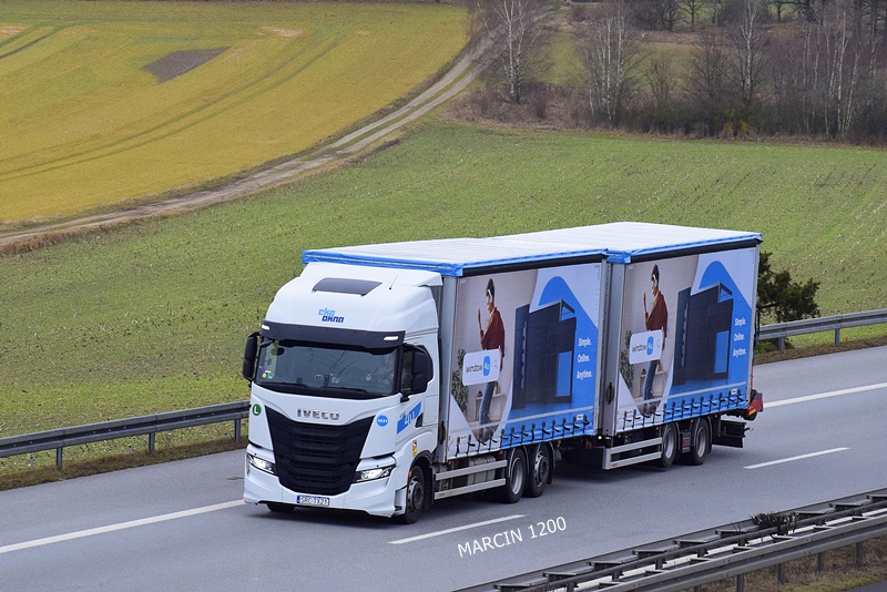 _DSC9741 EKO-OKNA-crop-Iveco S-Way.JPG