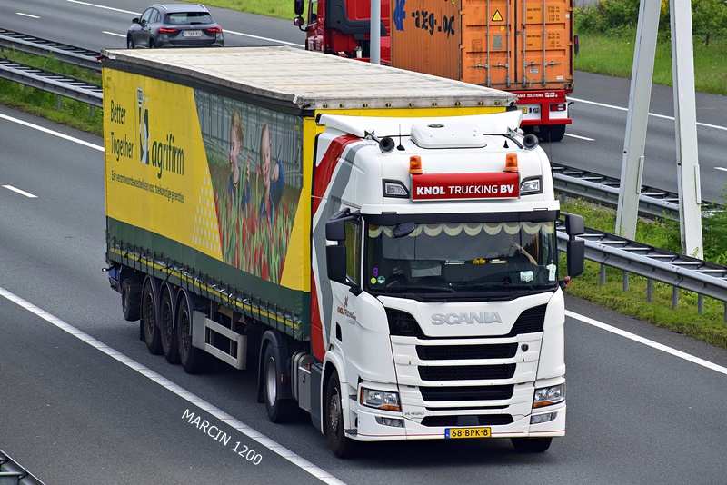 _DSC3315 KNOL-crop-SCANIA R450 NG.JPG