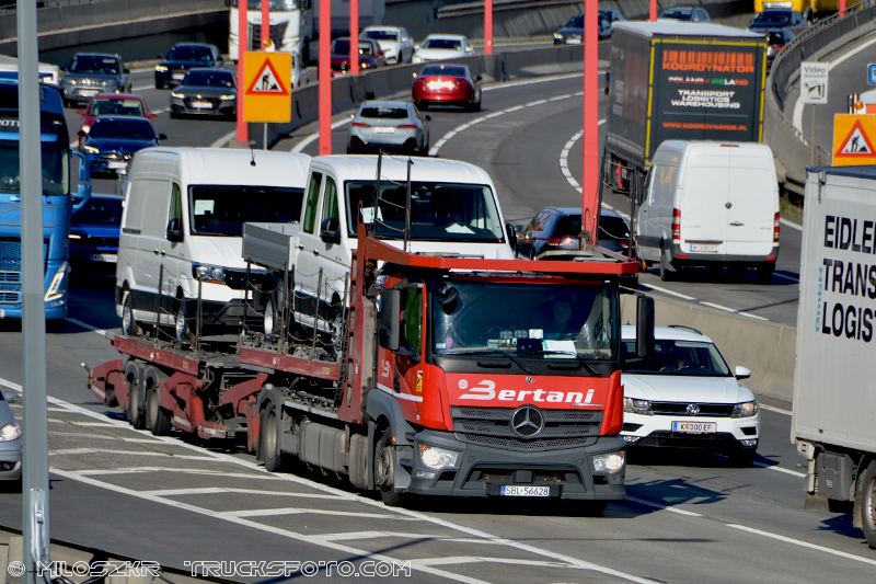 Mercedes Benz Actros MP4_Bertani_3261.JPG