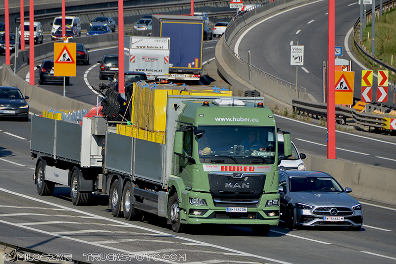 MAN TGS_Huber_2802.JPG