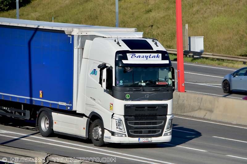 Volvo FH3_Bazylak_1598.JPG