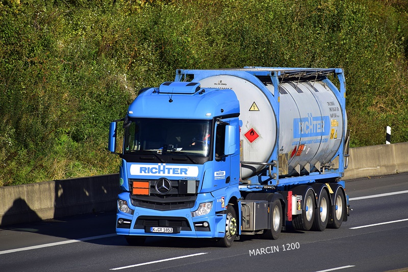_DSC8158 RICHTER-crop-ACTROS.JPG