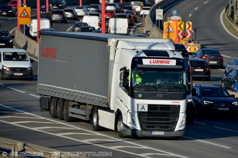 Volvo FH5_Ludwig_3573.JPG