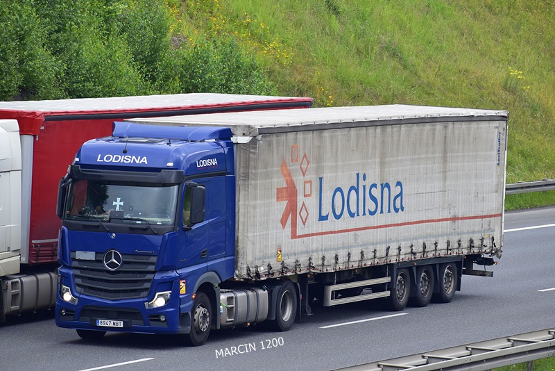 _DSC3748-crop-LODISNA-Mercedes-Benz Actros MP5.JPG