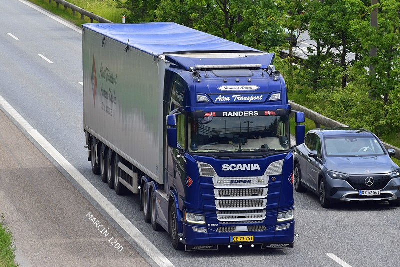 _DSC4772 ATEA TRANSPORT-crop-SCANIA S500.JPG