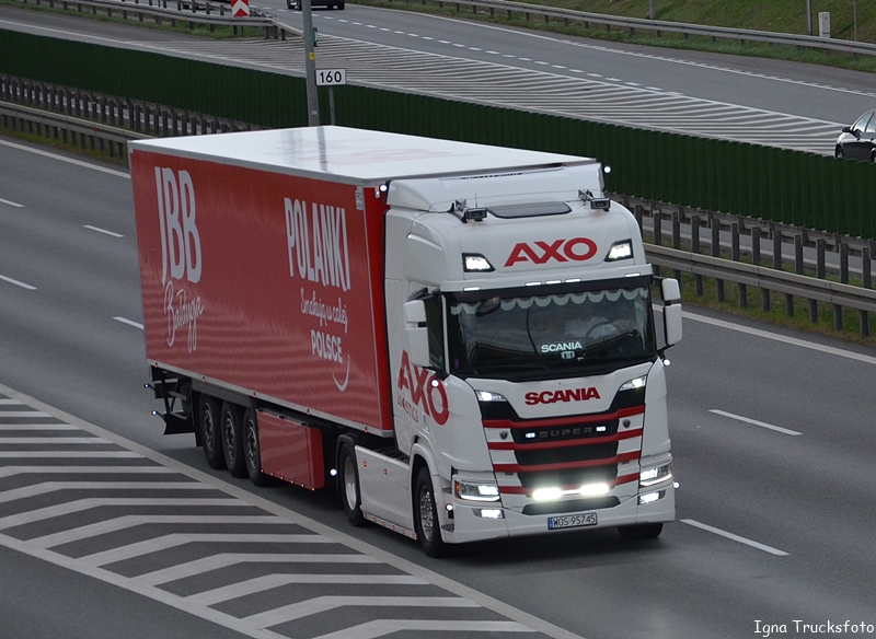axo3.JPG