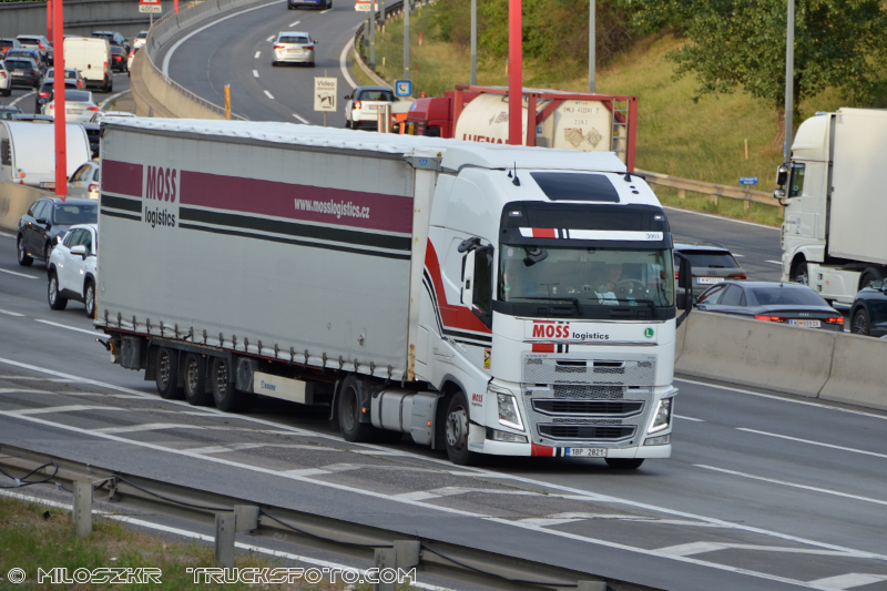 Volvo FH3_MOSS logistics_1844.JPG