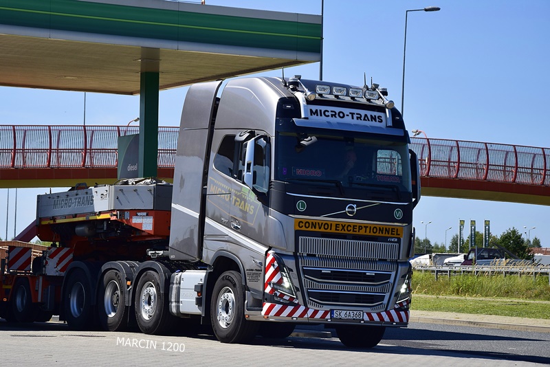 _DSC6316-crop-Micro-Trans-VOLVO FH V.JPG