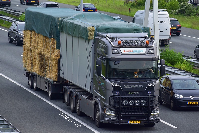 _DSC3348 Martens Green Power-crop-SCANIA S.JPG