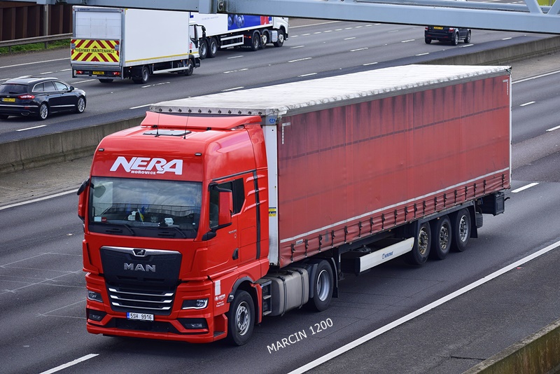 _DSC0774-crop-NERA-MAN TGX II.JPG