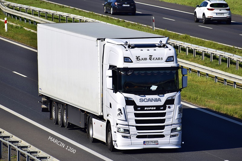 _DSC7116-crop-KAM-TRANS-SCANIA S450.JPG