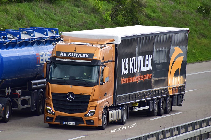 _DSC1831 KS KUTILEK-crop-Mercedes-Benz ActrosL MP5.JPG