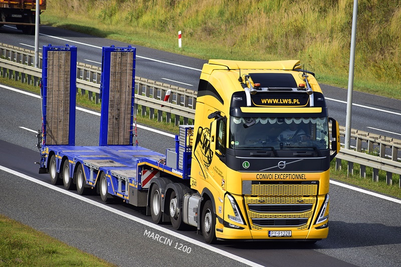 _DSC7517-crop-LWS-VOLVO FH V.JPG