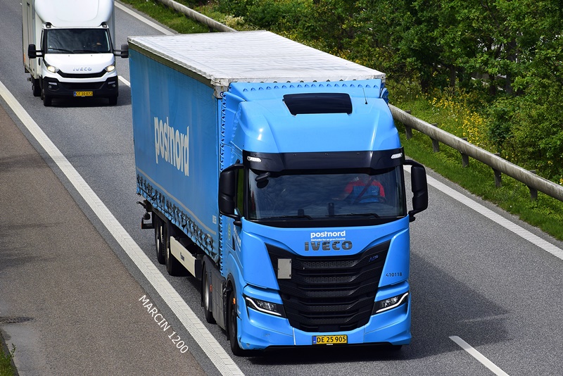 _DSC4612 POSTNORD-crop-IVECO S-WAY.JPG