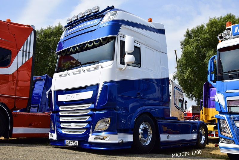 _DSC0921-crop-Krautheimer Thermotransporte-DAF XF 106.JPG