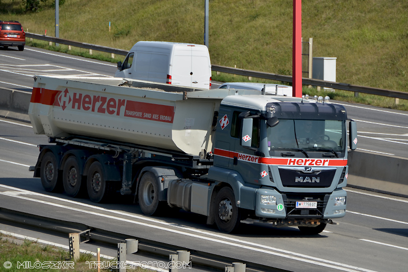 MAN TGS_Herzer_1856.JPG