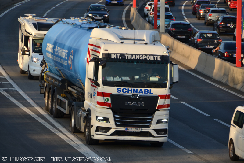 MAN TGX_Schnabl_2328.JPG