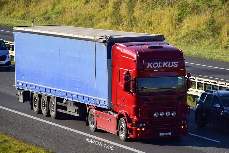 _DSC8490-crop-KOLKUS-SCANIA RII.JPG