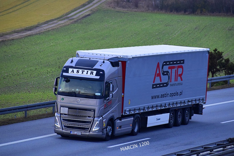 _DSC9442 ASTIR-crop-VOLVO FH V.JPG