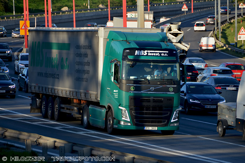 Volvo FH3_NBS Invest_3653.JPG