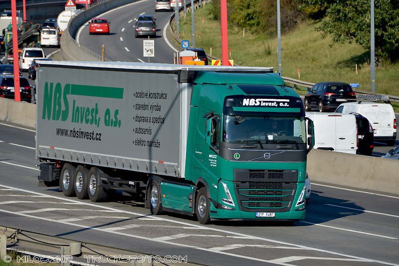 Volvo FH5_NBS Invest_2929.JPG