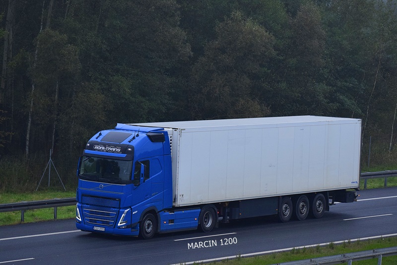 _DSC7841-crop-Boni-Trans-VOLVO FH V.JPG