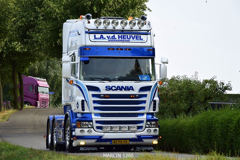 _DSC1229-crop-L.A.v.d.Heuvel-SCANIA R II V8.JPG