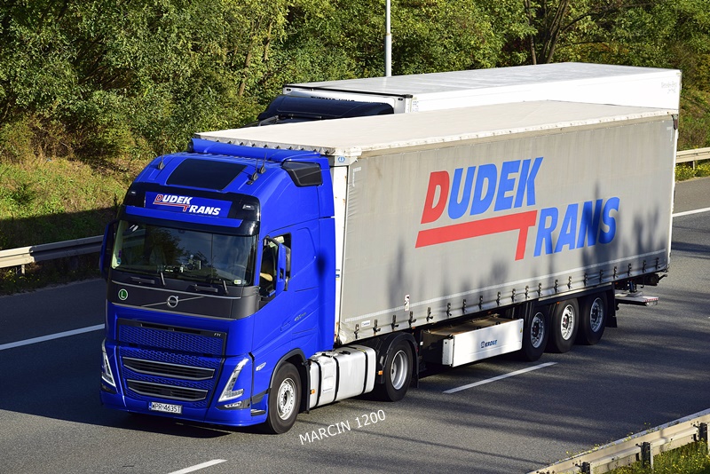 _DSC00011 (2452)-crop-DUDEK TRANS-VOLVO FH V.JPG