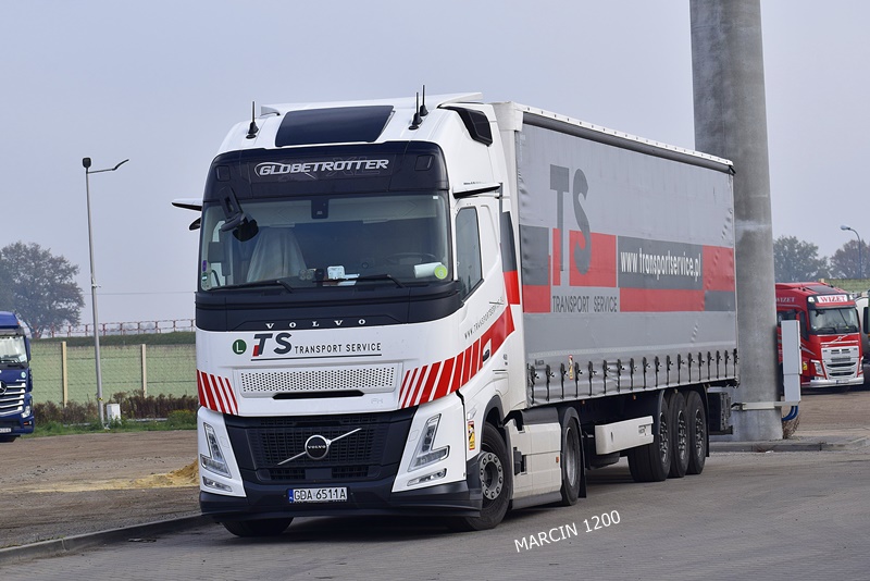 _DSC9565-crop-TS - Transport Service-VOLVO FH AERO.JPG