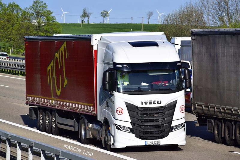 _DSC2418 TCT-crop-IVECO S-WAY.JPG