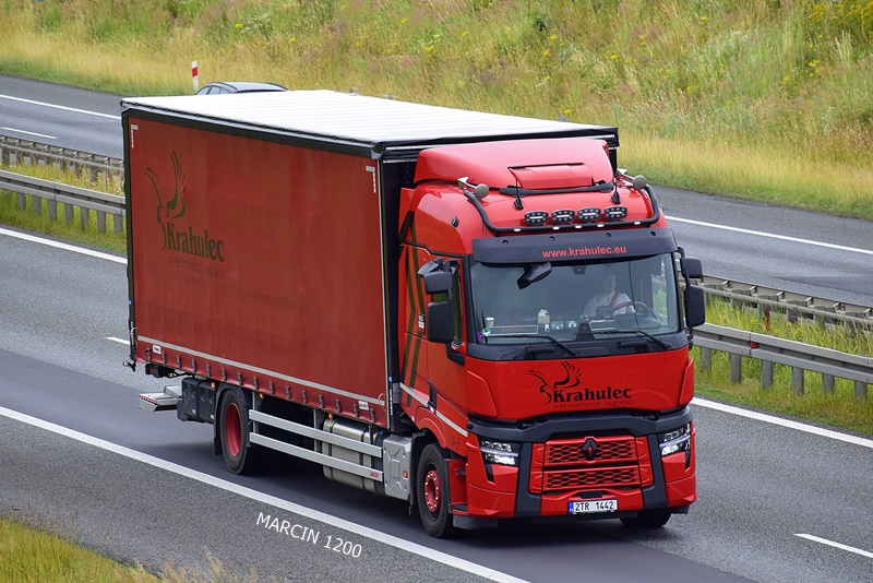 _DSC00011 (1042)-crop-Krahulec-RENAULT RANGE-T EVO.JPG