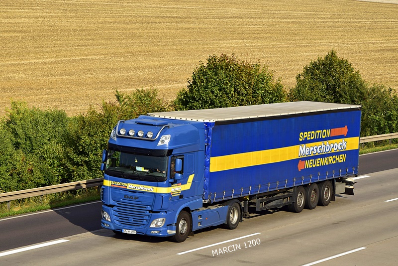 _DSC2343-crop-Spedition Merschbrock-DAF XF 106.JPG