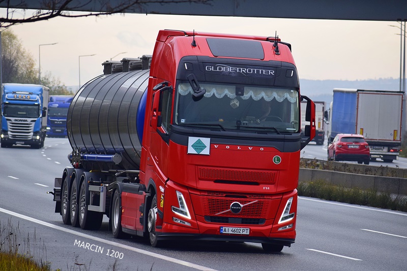 _DSC9744-crop-VOLVO FH AERO.JPG