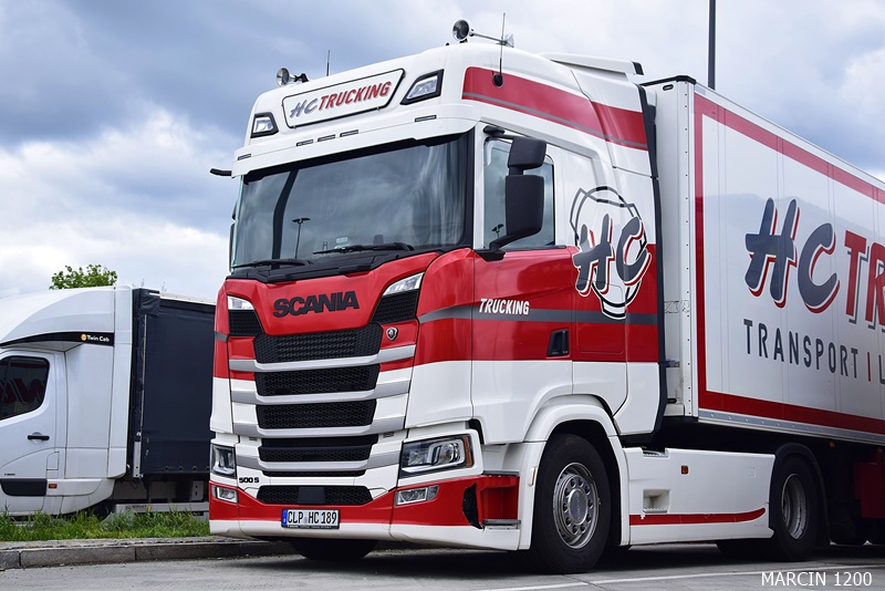 _DSC2805 HC TRUCKING-crop-SCANIA S500.JPG