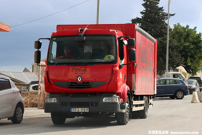 Renault Midlum - CocaCola.jpg