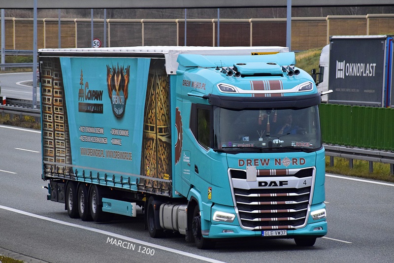 _DSC9978-crop-DREWNORD-DAF XG.JPG